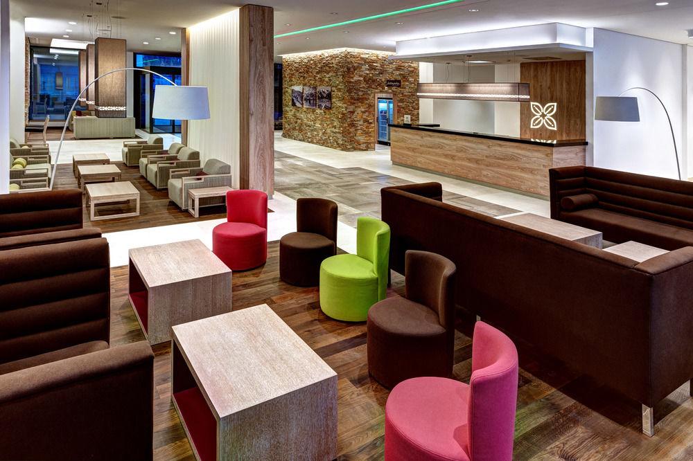 Hilton Garden Inn Davos Ngoại thất bức ảnh