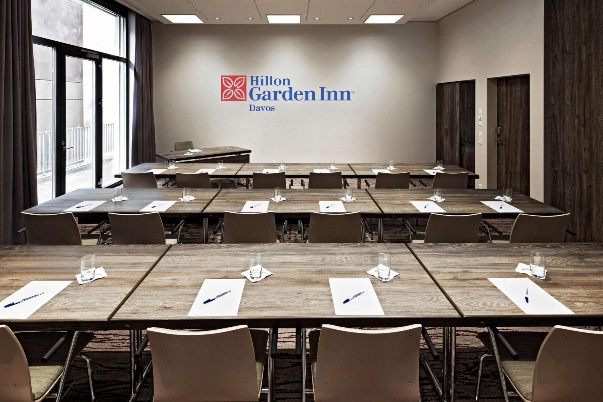 Hilton Garden Inn Davos Ngoại thất bức ảnh