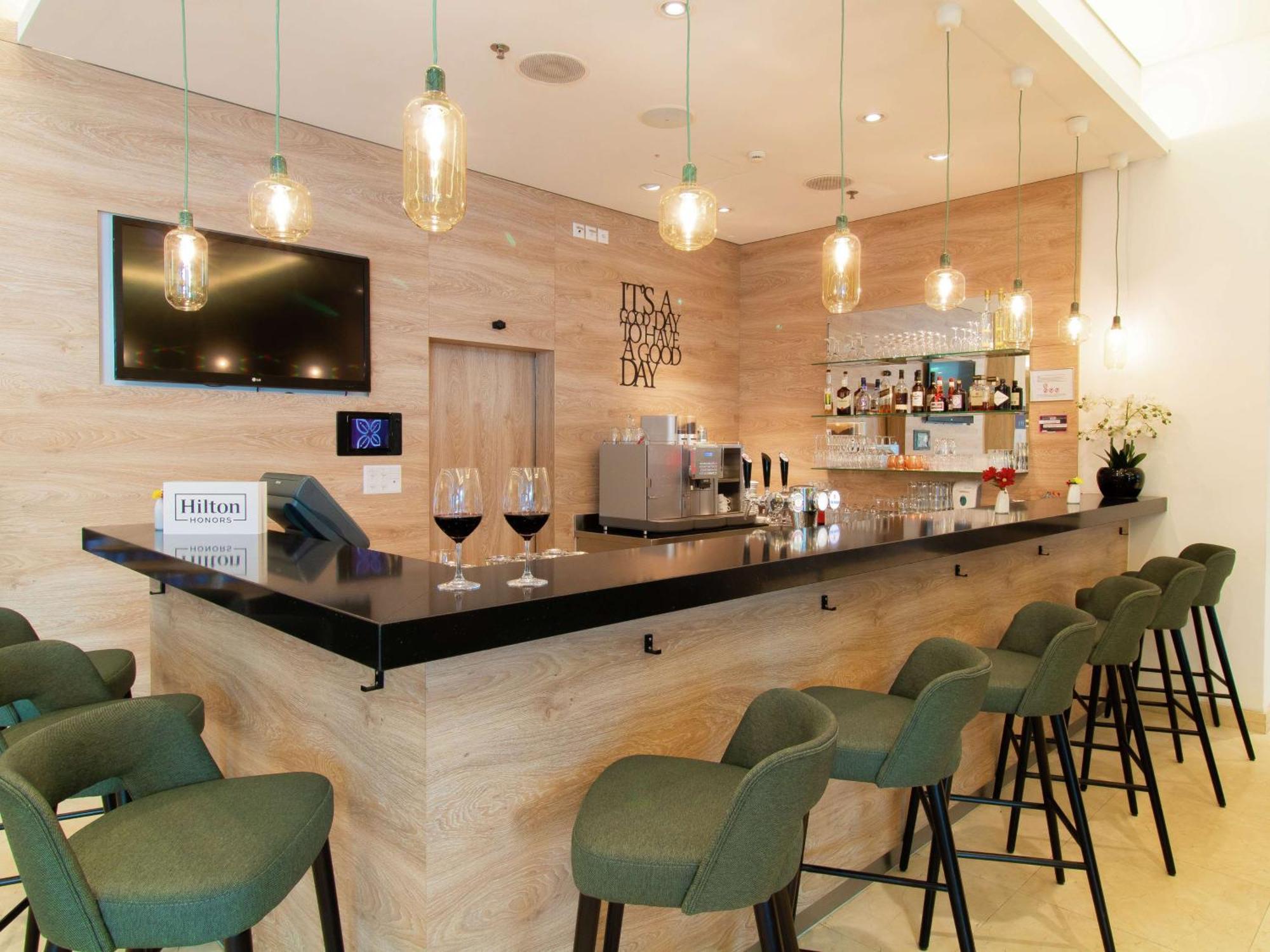 Hilton Garden Inn Davos Ngoại thất bức ảnh